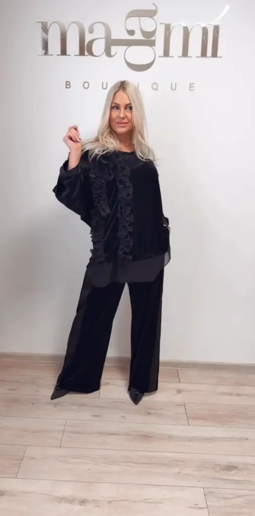 Veliūrinis puošnus kostiumas 11640