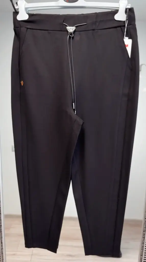 Juodos klasikinės kokyb iškos kelnės