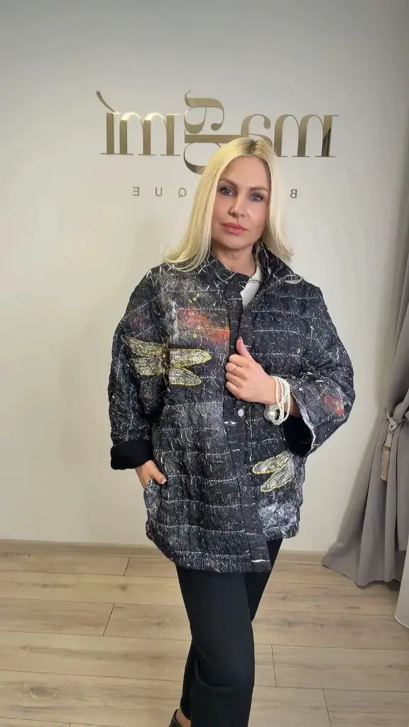 Trumpa striukė su 3D laumžirgiu 